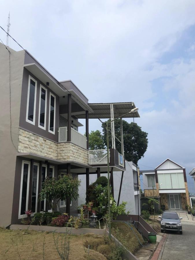 Villa Kusuma Hill A8 Batu  Exterior foto